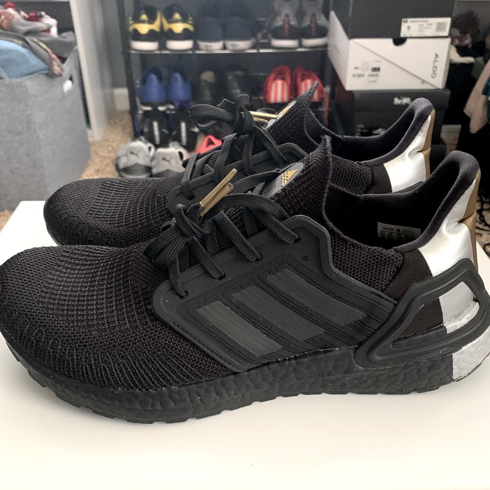 Selling - Adidas Ultraboost 20 (Size 9 US)